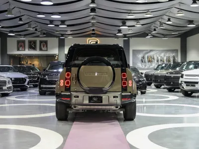 2025 Land Rover Defender X dynamic