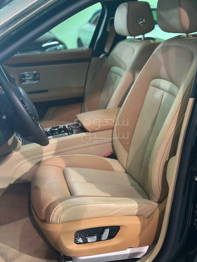 2021 رولز رويس قوست