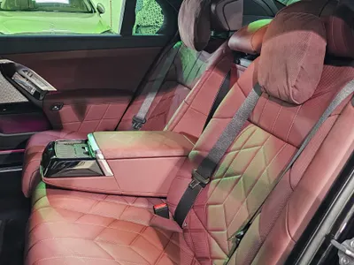 2025 BMW 7 Series 740i
