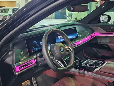 2025 BMW 7 Series 740i