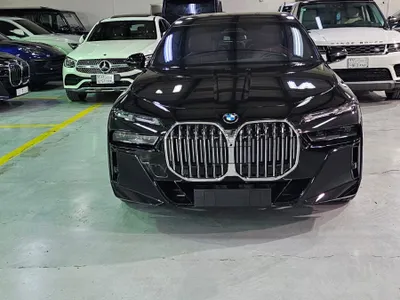 2025 BMW 7 Series 740i