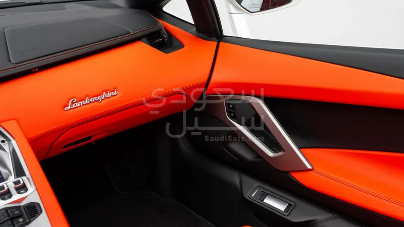 2015 Lamborghini Aventador Roadster