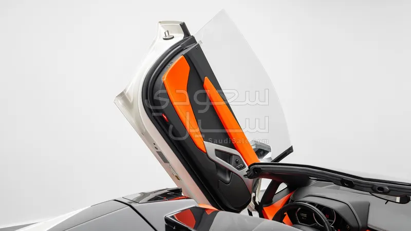 2015 Lamborghini Aventador Roadster