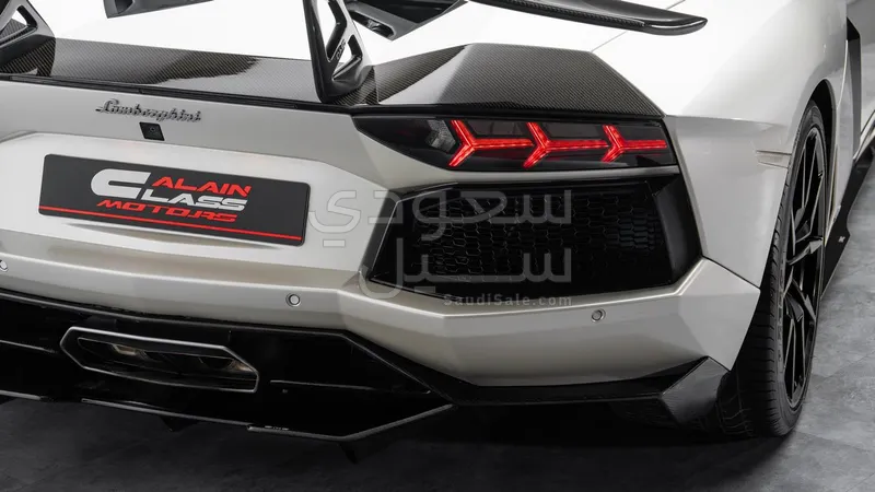 2015 Lamborghini Aventador Roadster