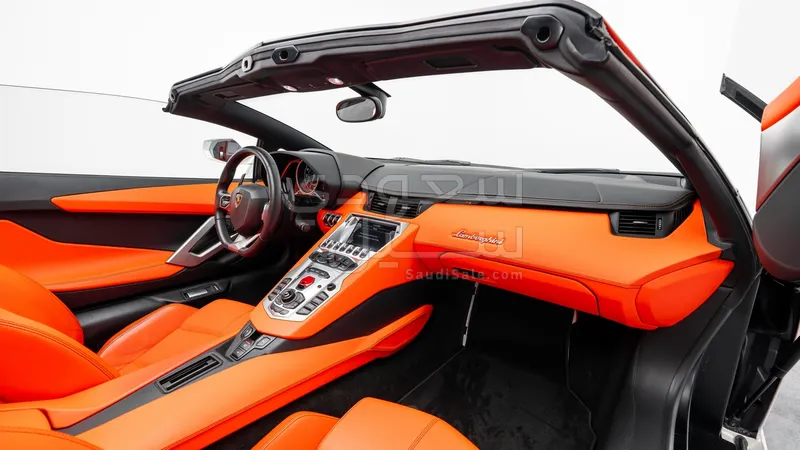 2015 Lamborghini Aventador Roadster