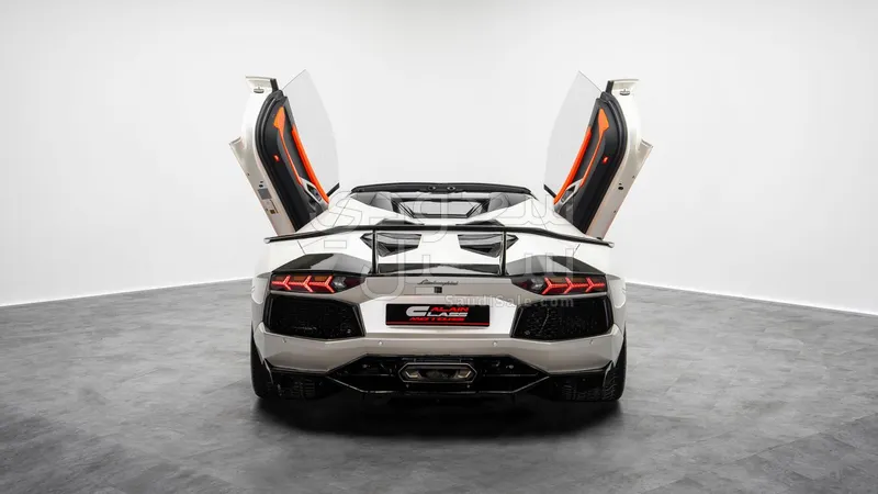 2015 Lamborghini Aventador Roadster