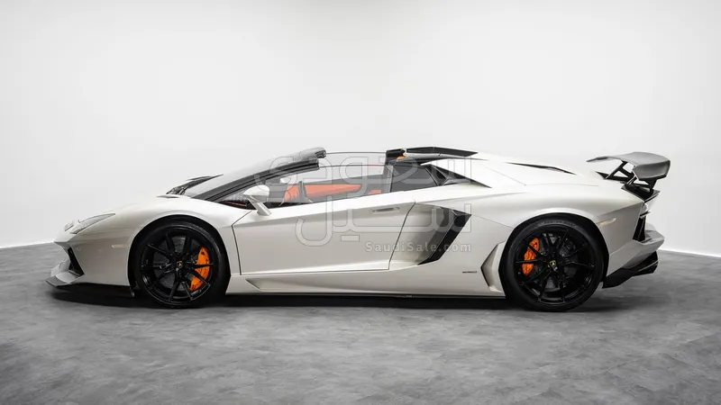 2015 Lamborghini Aventador Roadster