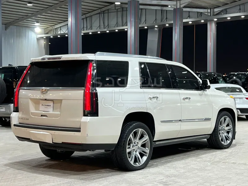 2015 Cadillac Escalade Platinum