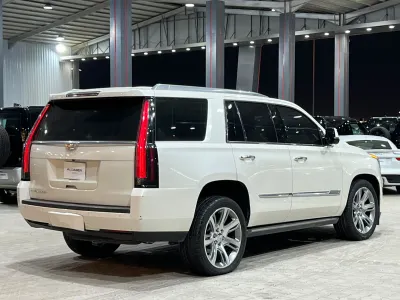 2015 Cadillac Escalade Platinum