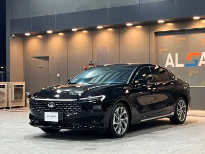 2025 Ford Taurus Titanium