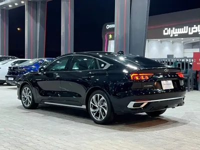 2025 Ford Taurus Titanium