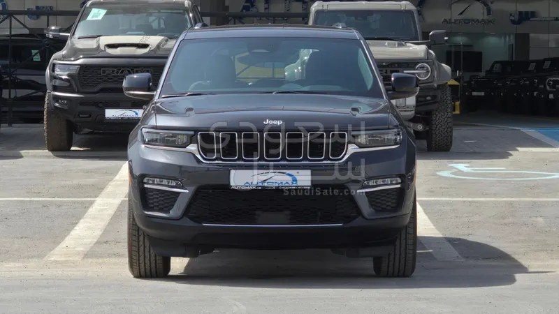 2024 Jeep Grand Cherokee Laredo