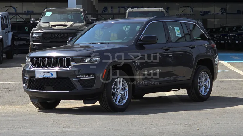 2024 Jeep Grand Cherokee Laredo