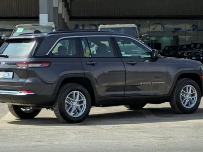 2024 Jeep Grand Cherokee Laredo