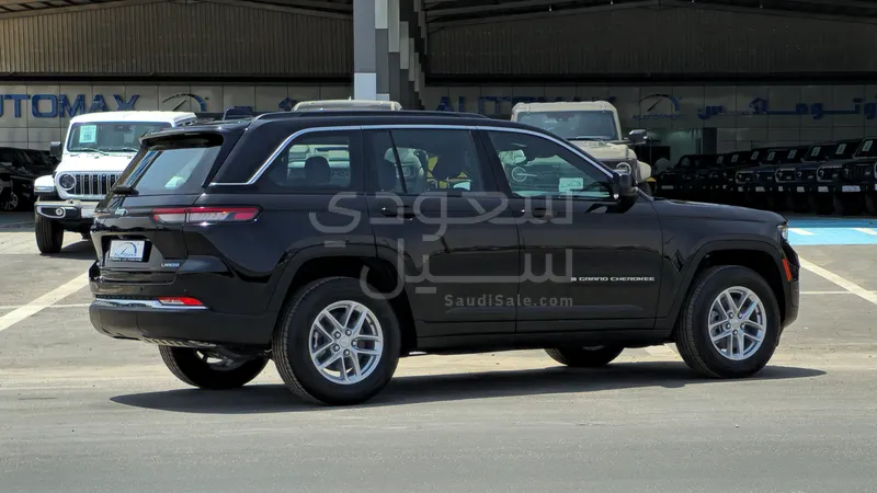 2024 Jeep Grand Cherokee Laredo