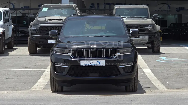 2024 Jeep Grand Cherokee Laredo