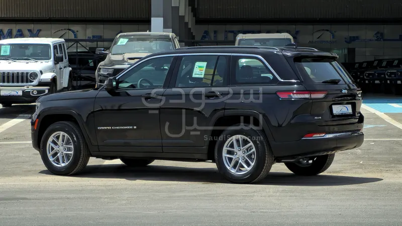 2024 Jeep Grand Cherokee Laredo