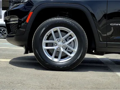 2024 Jeep Grand Cherokee Laredo