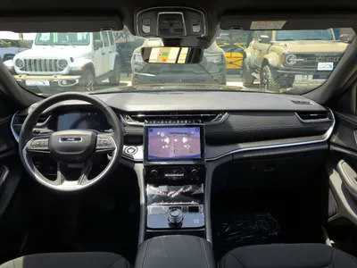 2024 Jeep Grand Cherokee Laredo