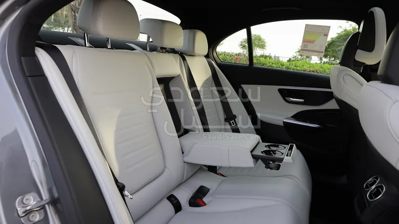 2025 Mercedes-Benz C 200 AMG