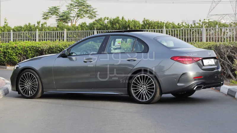 2025 Mercedes-Benz C 200 AMG