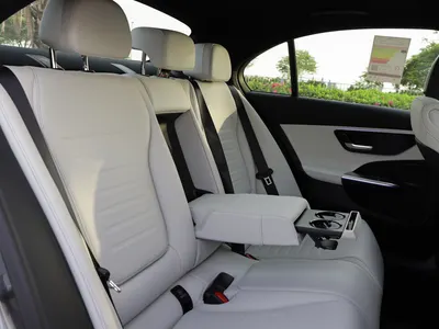 2025 Mercedes-Benz C 200 AMG