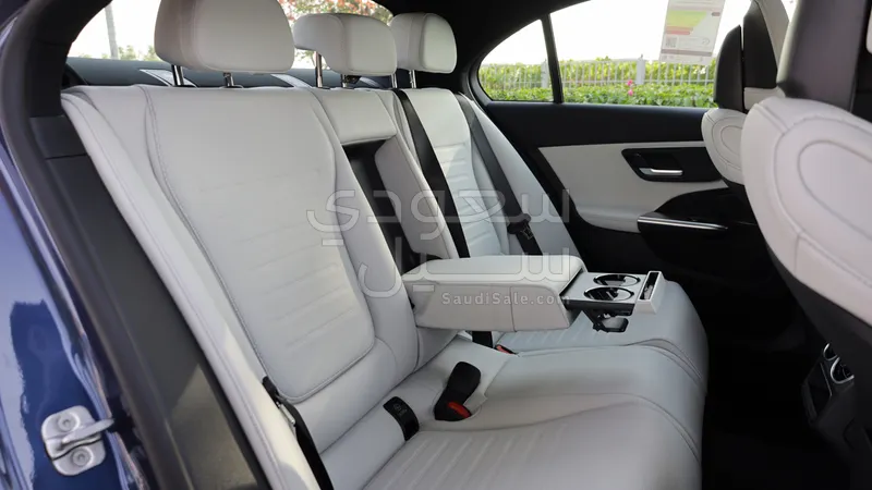 2025 Mercedes-Benz C 200 AMG