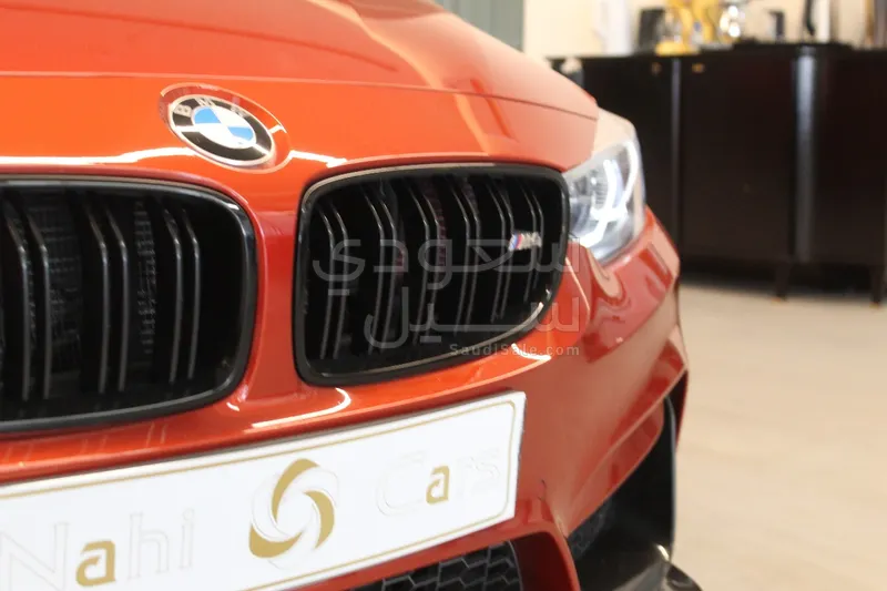 2015 BMW M Series M4 competition