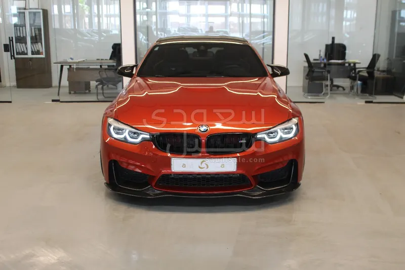 2015 BMW M Series M4 competition