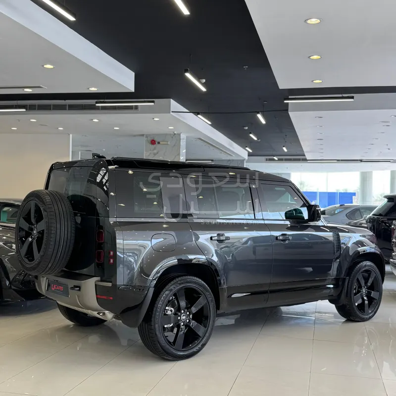 2025 Land Rover Defender 110
