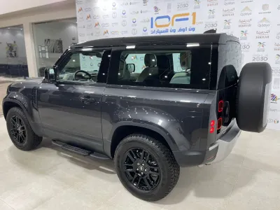 2024 Land Rover Defender 90