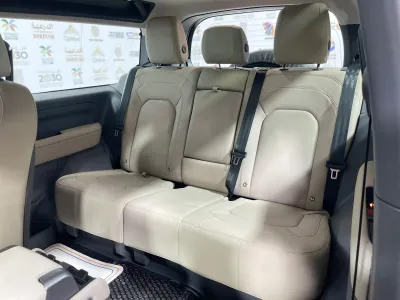 2024 Land Rover Defender 90