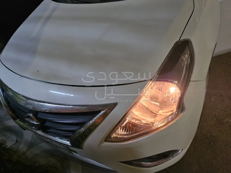 2020 نيسان صني