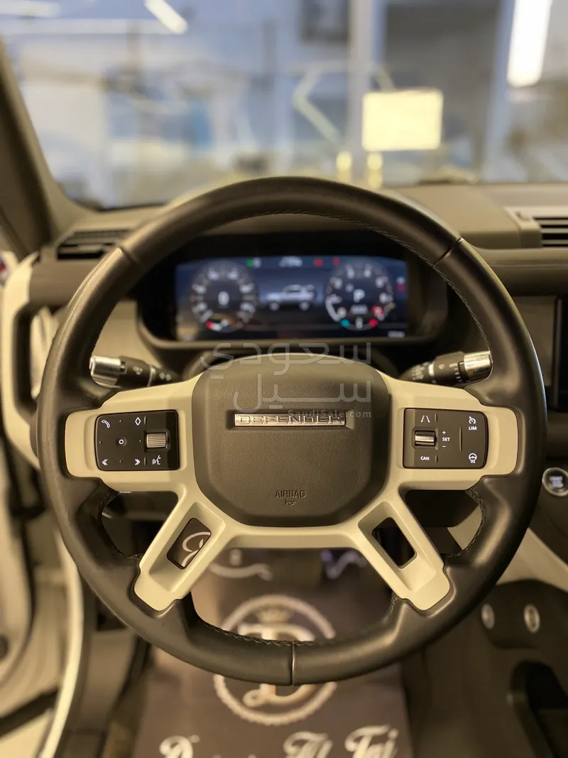2022 Land Rover Defender 90