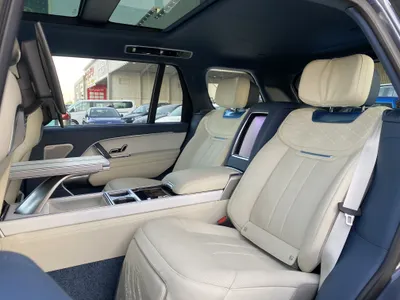 2025 Land Rover Range Rover Autobiography L