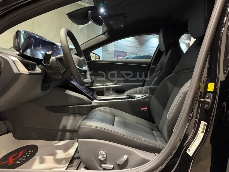 2025 Lucid Air Pure