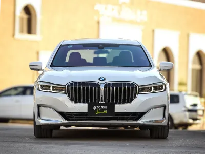 2020 بي ام دبليو الفئة السابعة 730 إل أي