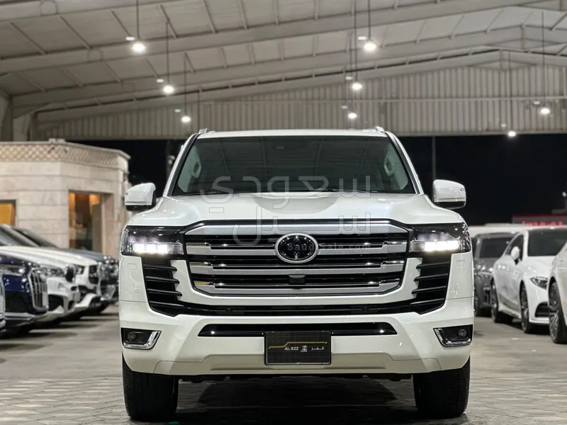 2024 Toyota Land Cruiser GXR