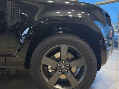 2025 Land Rover Defender 90