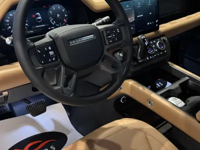 2025 Land Rover Defender 90