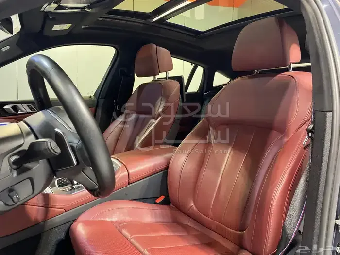 2020 BMW X Series 6 M50i