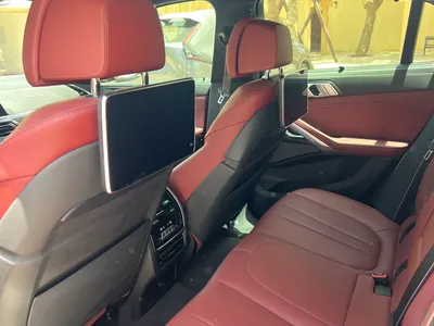 2020 BMW X Series 6 M50i