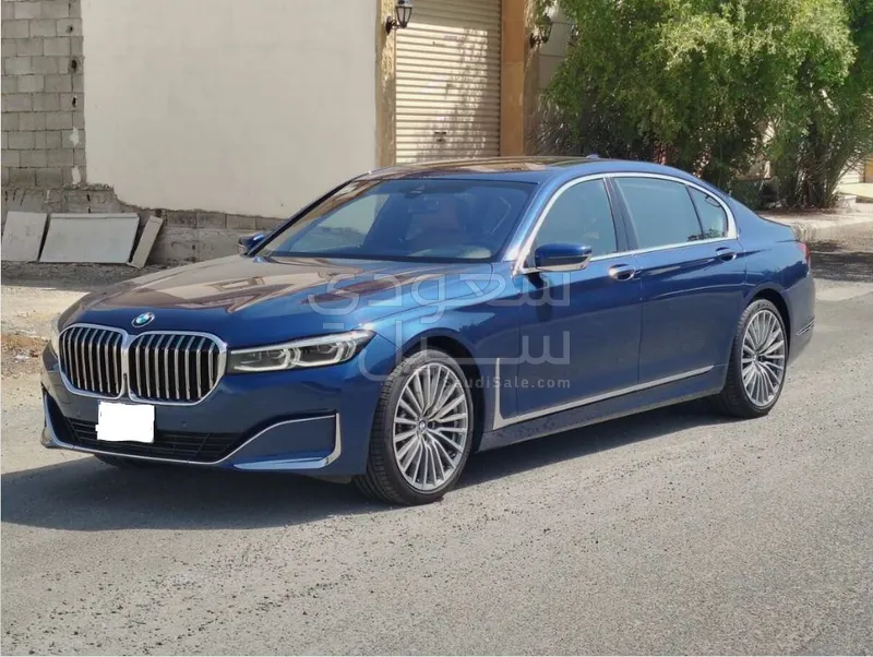 2022 بي ام دبليو الفئة السابعة 730 إل أي