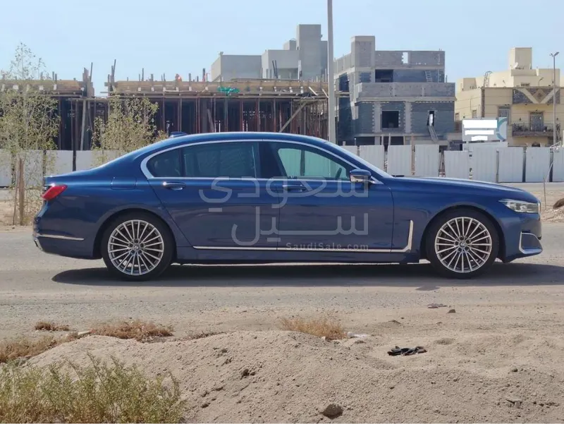 2022 بي ام دبليو الفئة السابعة 730 إل أي