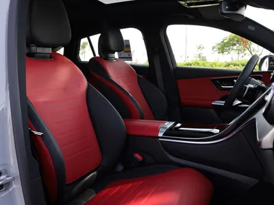 2025 Mercedes-Benz GLC 200 amg