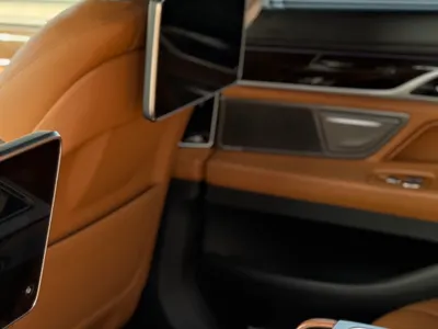 2021 بي ام دبليو الفئة السابعة 730 إل أي