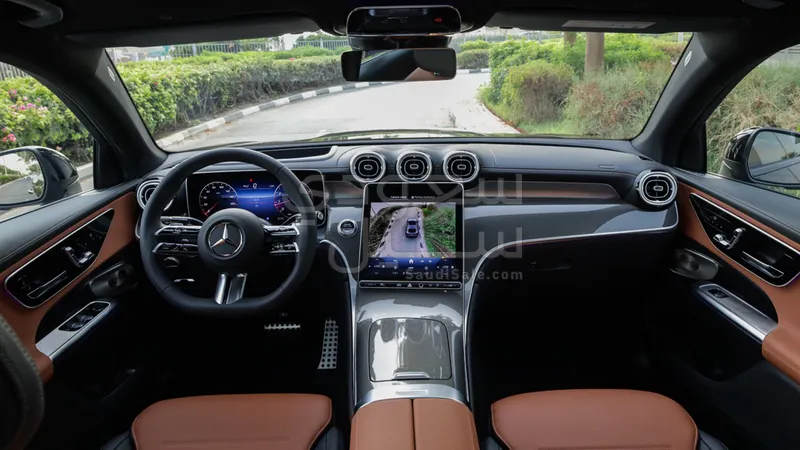 2025 Mercedes-Benz GLC 200 amg
