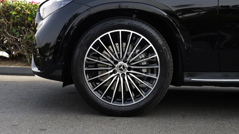 2025 Mercedes-Benz GLC 200 amg
