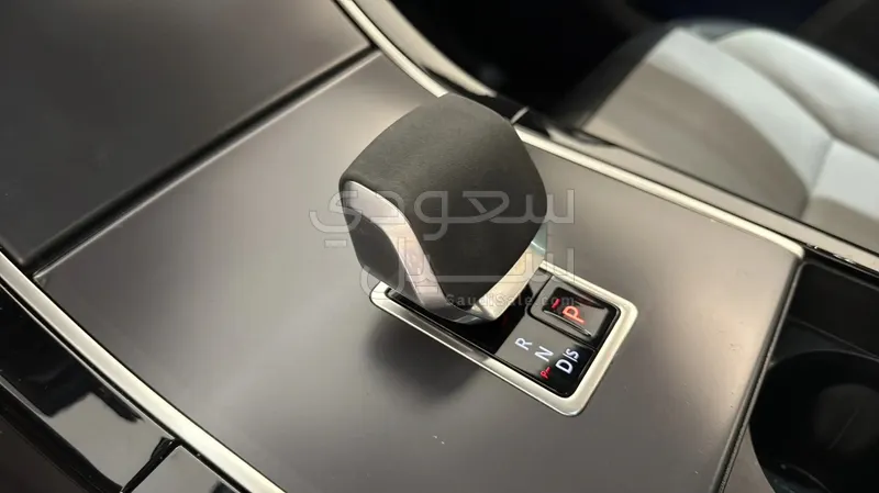 2024 Land Rover Range Rover Velar R-Dynamic