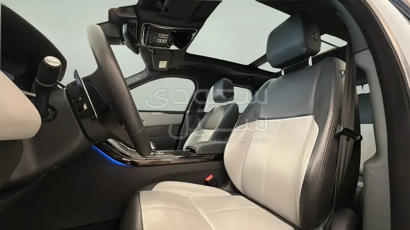 2024 Land Rover Range Rover Velar R-Dynamic